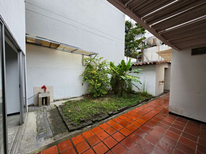 Local en venta en El Poblado, Medellín, 500 m² · foto 16 de 16