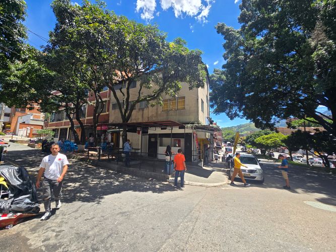 Local en venta en La América, Medellín, 15 m² · foto 11 de 15