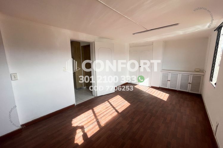 Apartamento de 4 alcobas en arriendo en Las Acacias, Medellín, 150 m² · foto 13 de 24