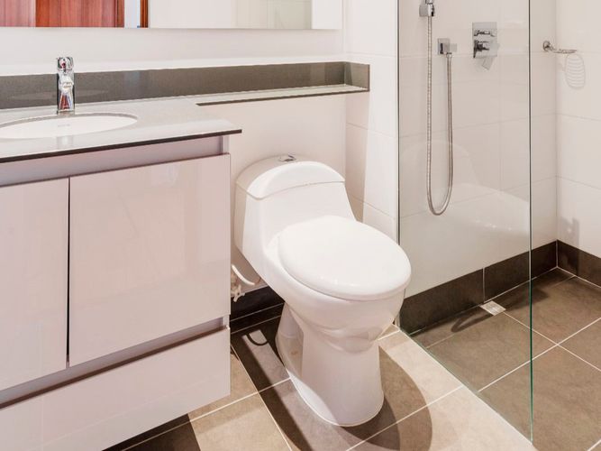 Apartamento de 3 alcobas en arriendo en El Poblado, Medellín, 205 m² · foto 13 de 14