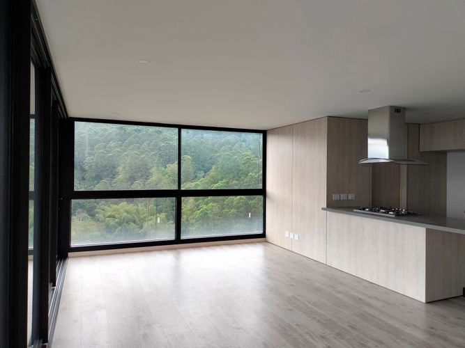 Apartamento de 3 alcobas en arriendo en El Poblado, Medellín, 148 m² · foto 2 de 19