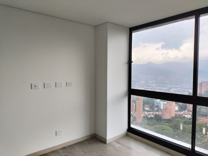 Apartamento de 3 alcobas en arriendo en El Poblado, Medellín, 148 m² · foto 12 de 19