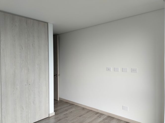 Apartamento de 3 alcobas en arriendo en El Poblado, Medellín, 148 m² · foto 13 de 19