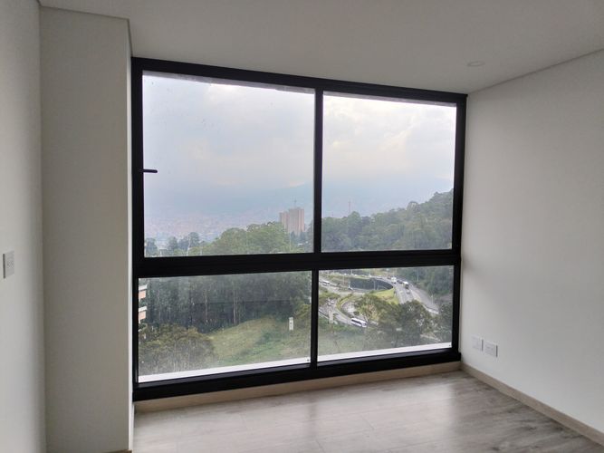 Apartamento de 3 alcobas en arriendo en El Poblado, Medellín, 148 m² · foto 14 de 19