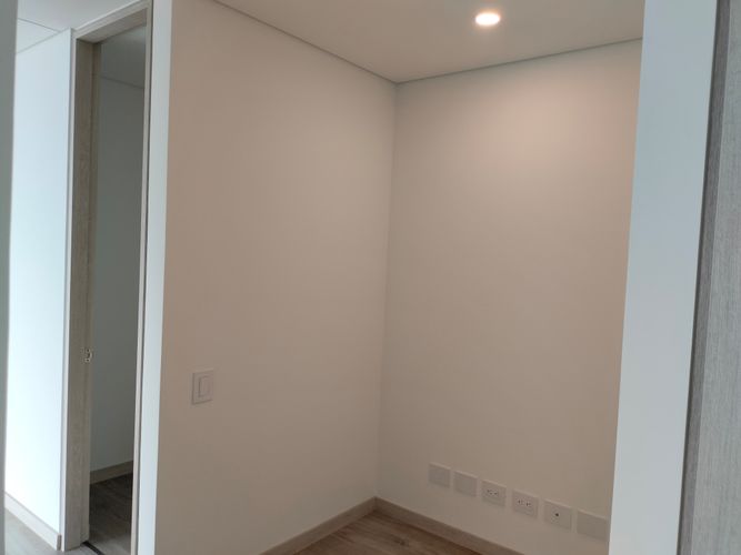 Apartamento de 3 alcobas en arriendo en El Poblado, Medellín, 148 m² · foto 15 de 19