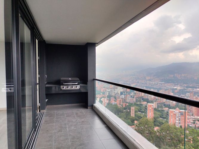 Apartamento de 3 alcobas en arriendo en El Poblado, Medellín, 148 m² · foto 19 de 19
