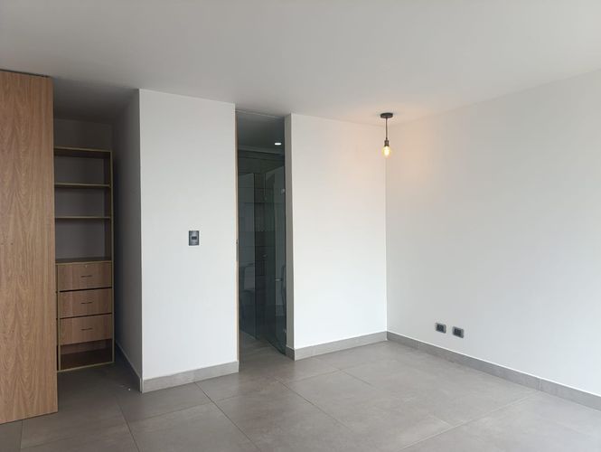 Apartamento de 2 alcobas en arriendo en El Poblado, Medellín, 117 m² · foto 14 de 18