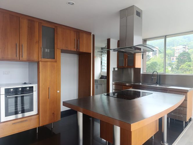 Apartamento de 2 alcobas en arriendo en El Poblado, Medellín, 140 m² · foto 9 de 18