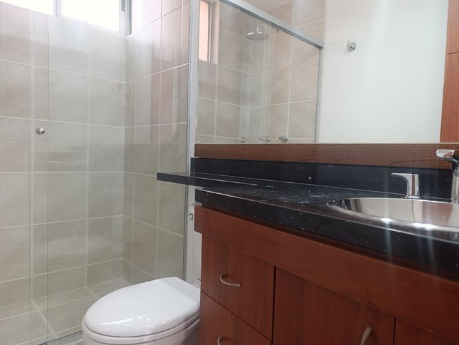 Apartamento de 2 alcobas en arriendo en El Poblado, Medellín, 140 m² · foto 18 de 18
