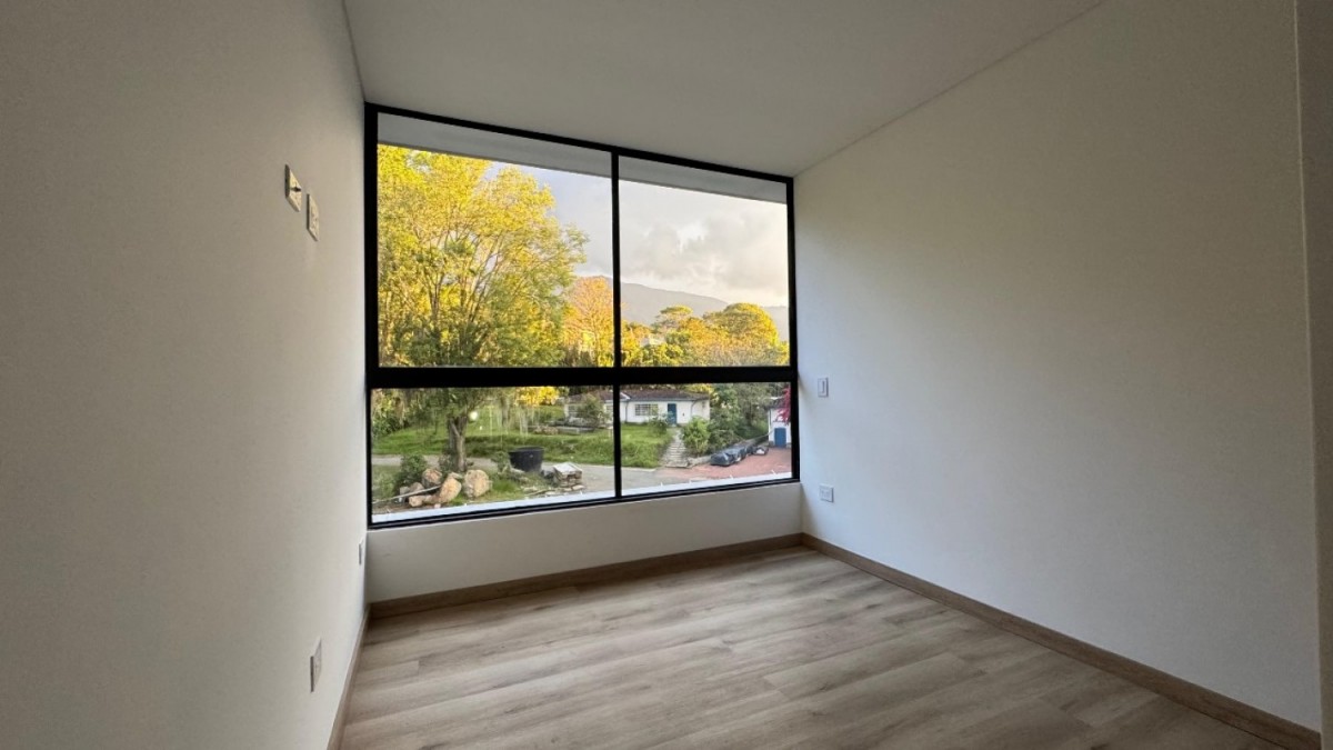 Apartamento en venta en Loma Del Escobero, Envigado · foto 7 de 18