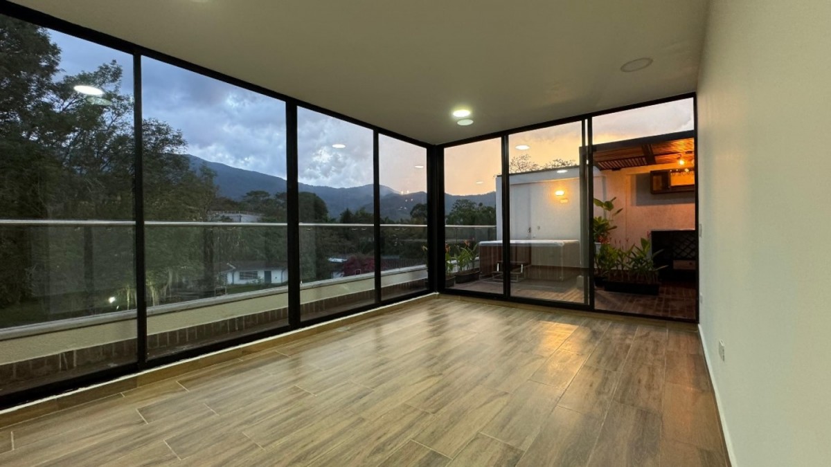 Apartamento en venta en Loma Del Escobero, Envigado · foto 14 de 18