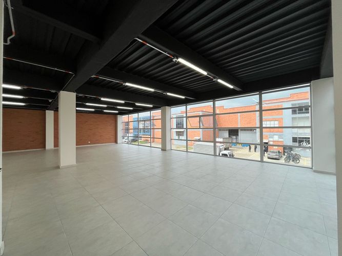 Bodega en venta en San Jose, Mosquera, 2700 m² · foto 7 de 12