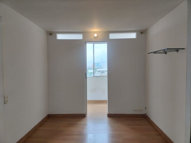 Apartamento de 2 alcobas en arriendo en El Poblado, Medellín, 88 m² · foto 11 de 15