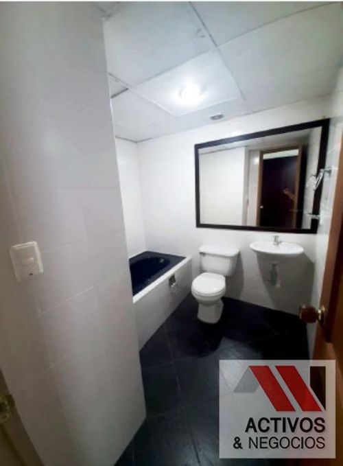 Oficina en arriendo en Santa María De Los Ángeles, Medellín, 46 m² · foto 4 de 4
