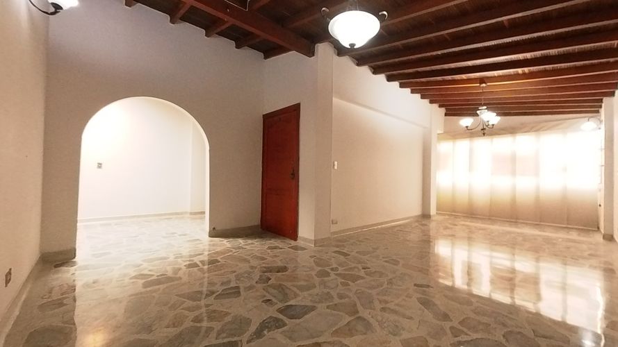 Apartamento de 4 alcobas en venta en Belén, Medellín, 154 m² · foto 2 de 14