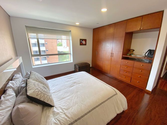 Apartamento de 3 alcobas en venta en Santa Barbara Oriental, Bogotá, 208 m² · foto 9 de 24