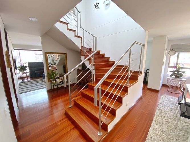 Apartamento de 3 alcobas en venta en Santa Barbara Oriental, Bogotá, 208 m² · foto 15 de 24