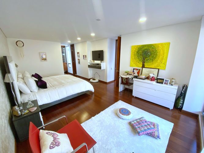 Apartamento de 3 alcobas en venta en Santa Barbara Oriental, Bogotá, 208 m² · foto 17 de 24