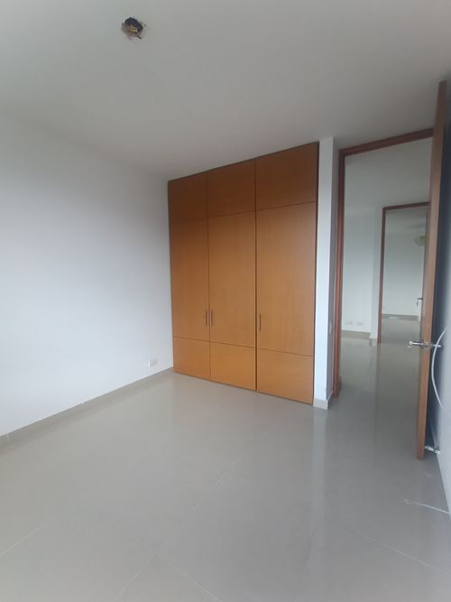 Apartamento de 3 alcobas en venta en Santa Teresita, Cali, 110 m² · foto 6 de 12
