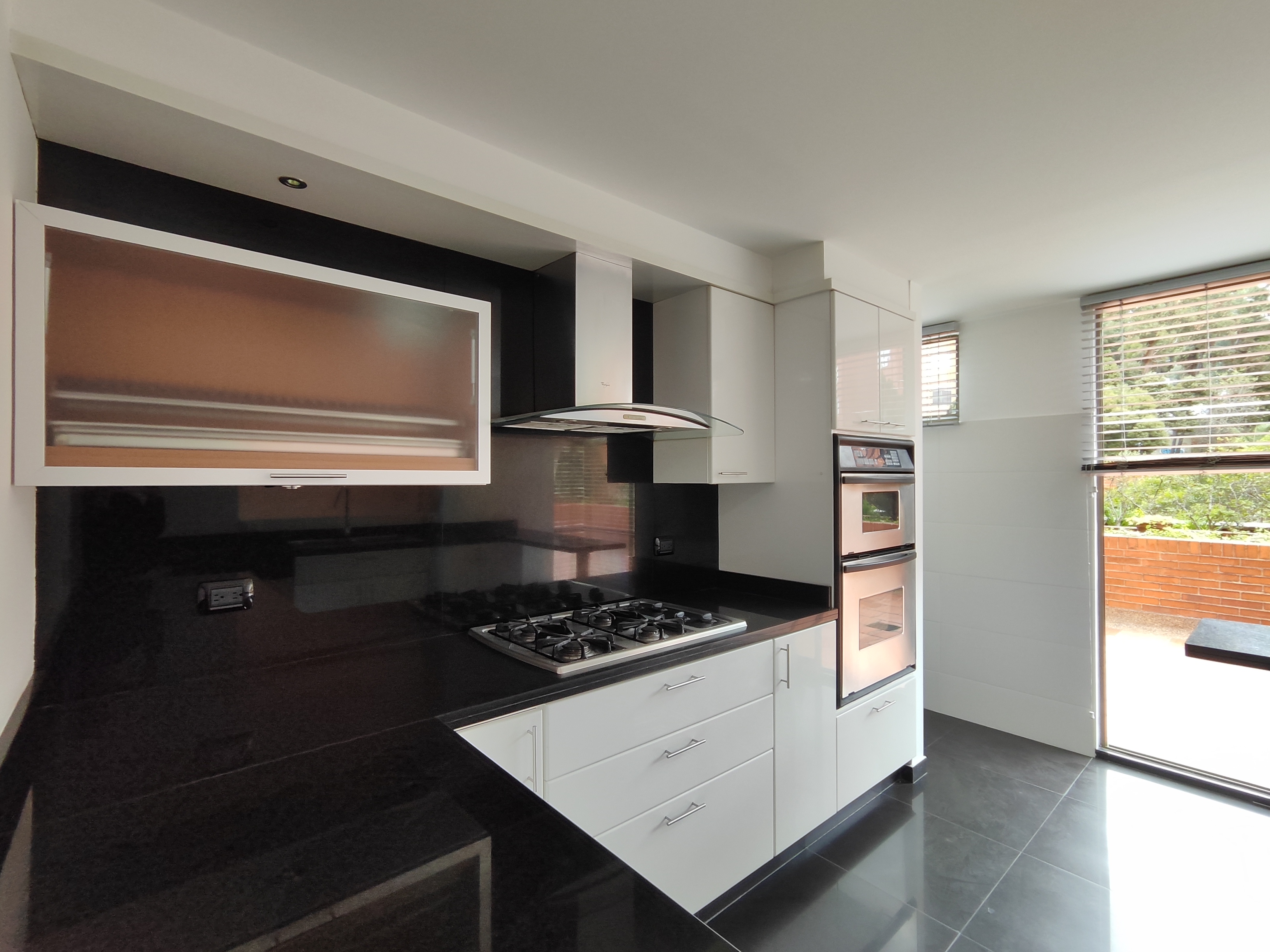 Apartamento en venta en Gratamira, Bogotá · foto 9 de 24