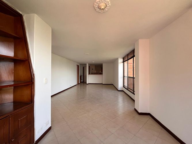 Apartamento de 3 alcobas en arriendo en El Poblado, Medellín, 113 m² · foto 4 de 18
