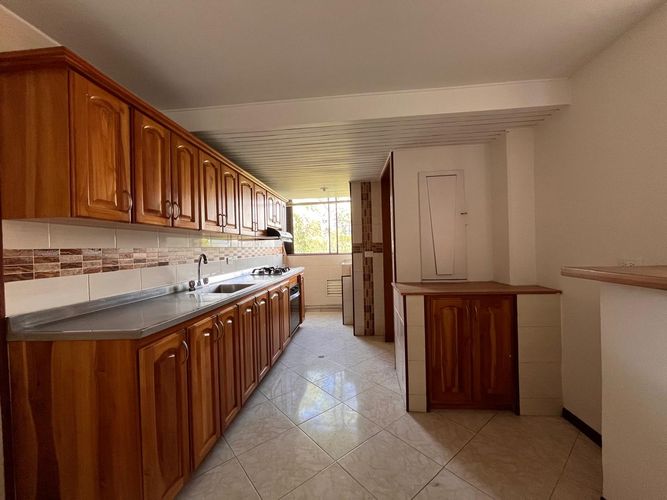 Apartamento de 3 alcobas en arriendo en El Poblado, Medellín, 113 m² · foto 6 de 18