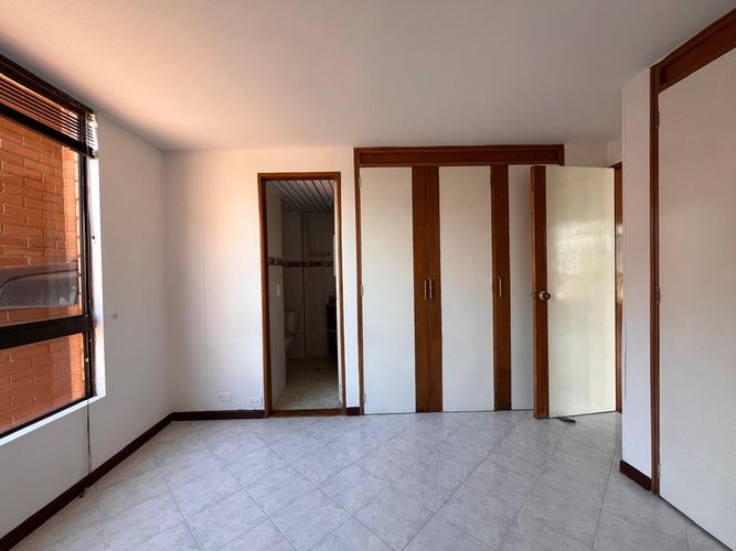 Apartamento de 3 alcobas en arriendo en El Poblado, Medellín, 113 m² · foto 13 de 18