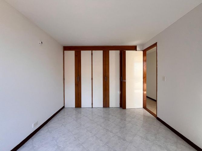 Apartamento de 3 alcobas en arriendo en El Poblado, Medellín, 113 m² · foto 16 de 18