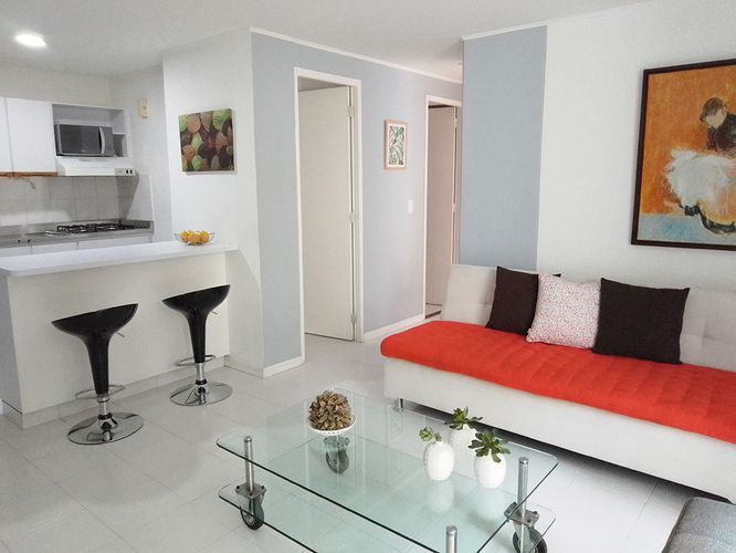 Apartamento de 2 alcobas en arriendo en El Poblado, Medellín, 65 m² · foto 2 de 10