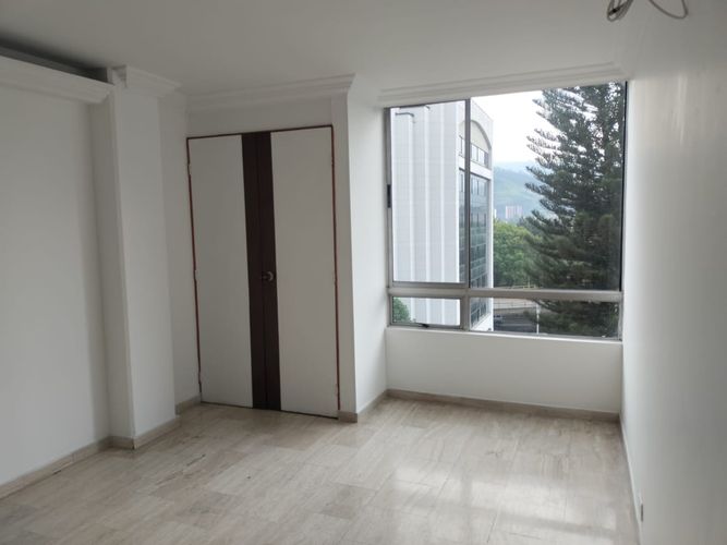 Apartamento de 3 alcobas en arriendo en El Poblado, Medellín, 107 m² · foto 6 de 16