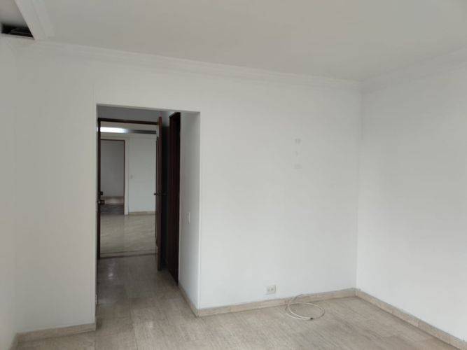 Apartamento de 3 alcobas en arriendo en El Poblado, Medellín, 107 m² · foto 8 de 16