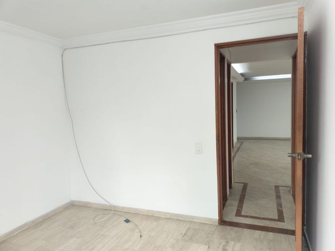 Apartamento de 3 alcobas en arriendo en El Poblado, Medellín, 107 m² · foto 9 de 16
