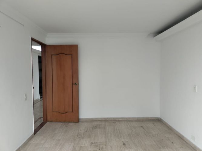 Apartamento de 3 alcobas en arriendo en El Poblado, Medellín, 107 m² · foto 10 de 16