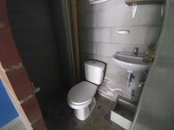 Local en arriendo en Cabecera San Antonio De Prado, Medellín, 80 m² · foto 5 de 10