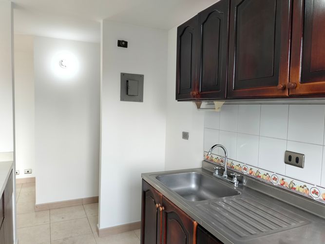 Apartamento de 2 alcobas en arriendo en El Poblado, Medellín, 55 m² · foto 5 de 13
