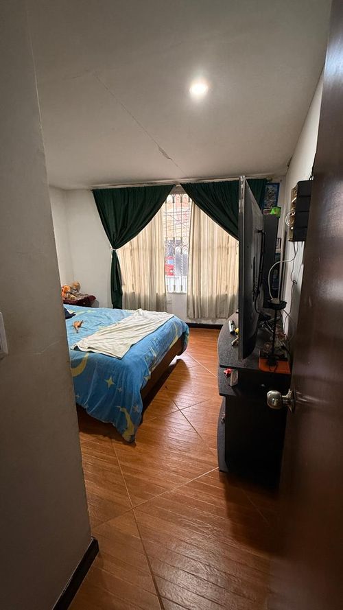 Casa en venta en La Independencia, Bogotá, 150 m² · foto 3 de 22