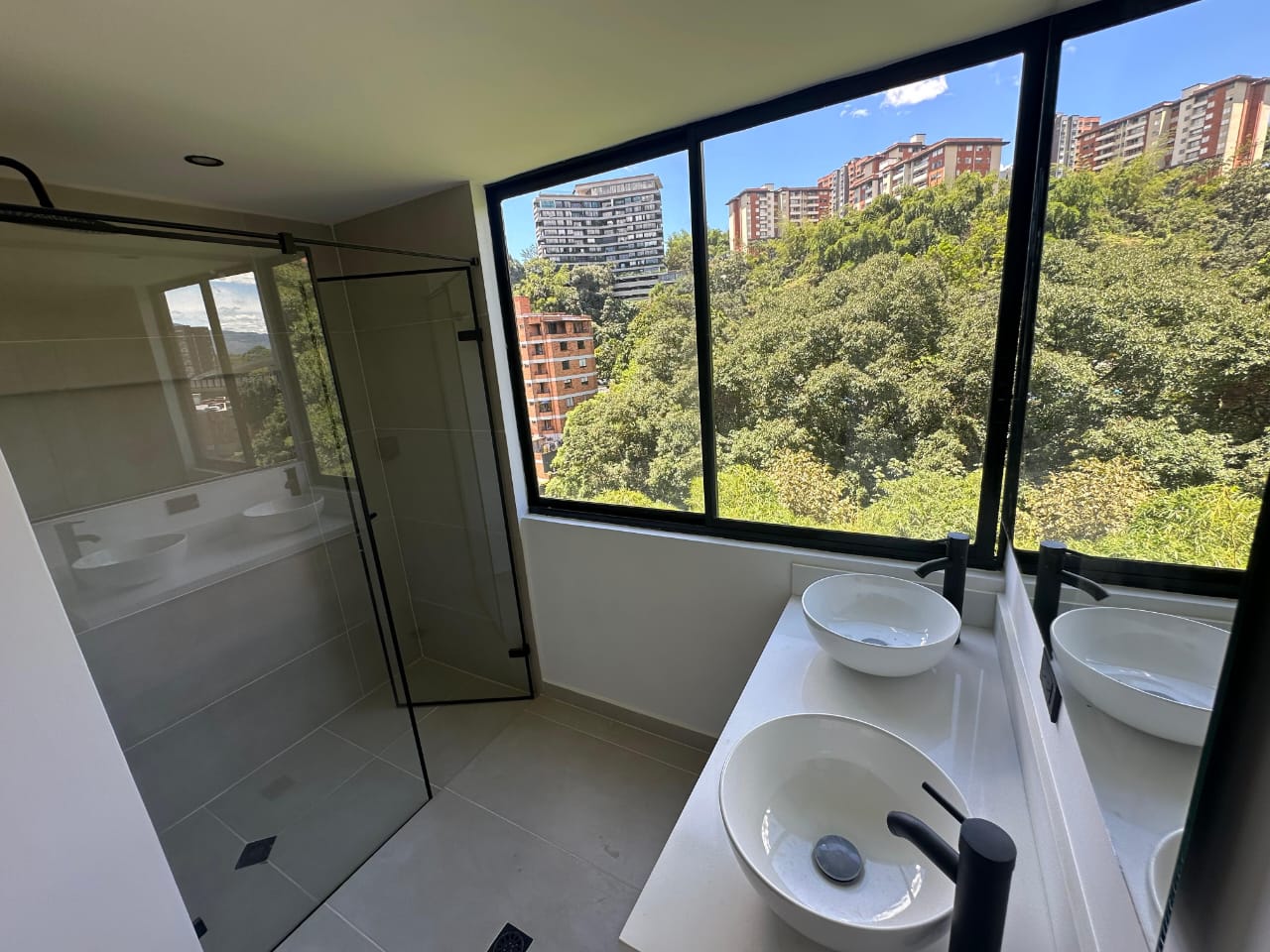 Apartamento en venta en Loma Del Chocho, Envigado · foto 4 de 9