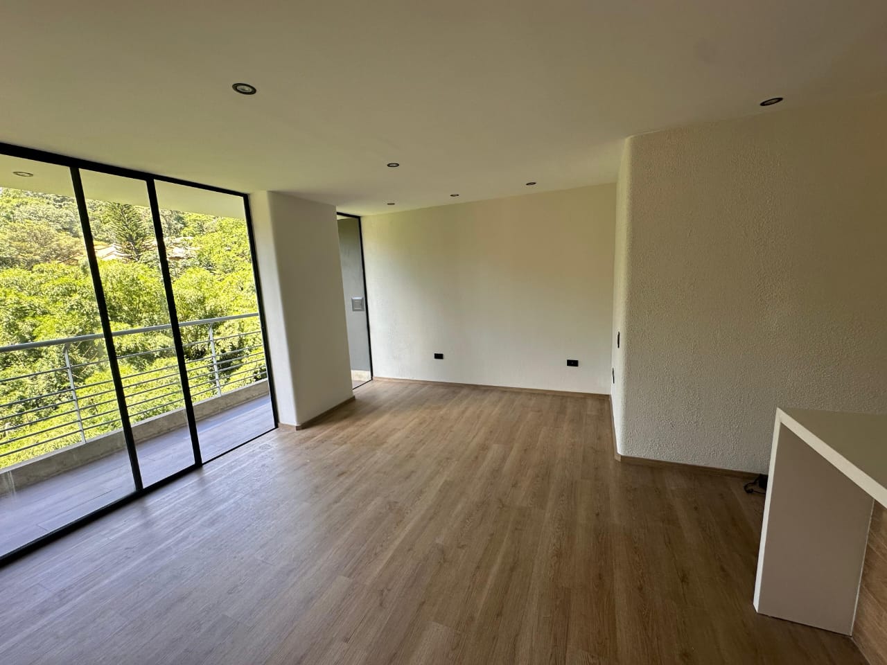 Apartamento en venta en Loma Del Chocho, Envigado · foto 5 de 9