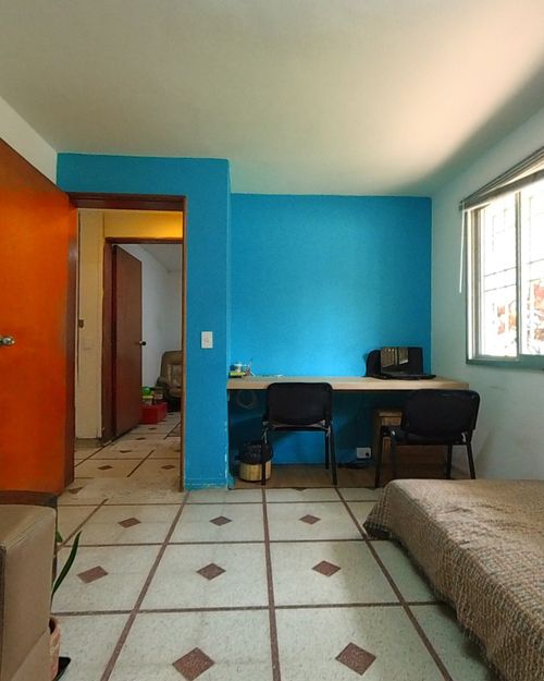 Casa de 5 alcobas en venta en Laureles, Medellín, 250 m² · foto 9 de 18