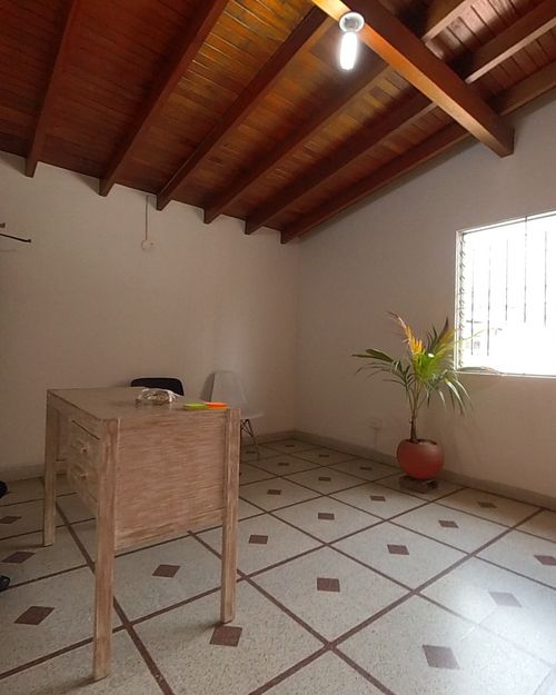 Casa de 5 alcobas en venta en Laureles, Medellín, 250 m² · foto 12 de 18