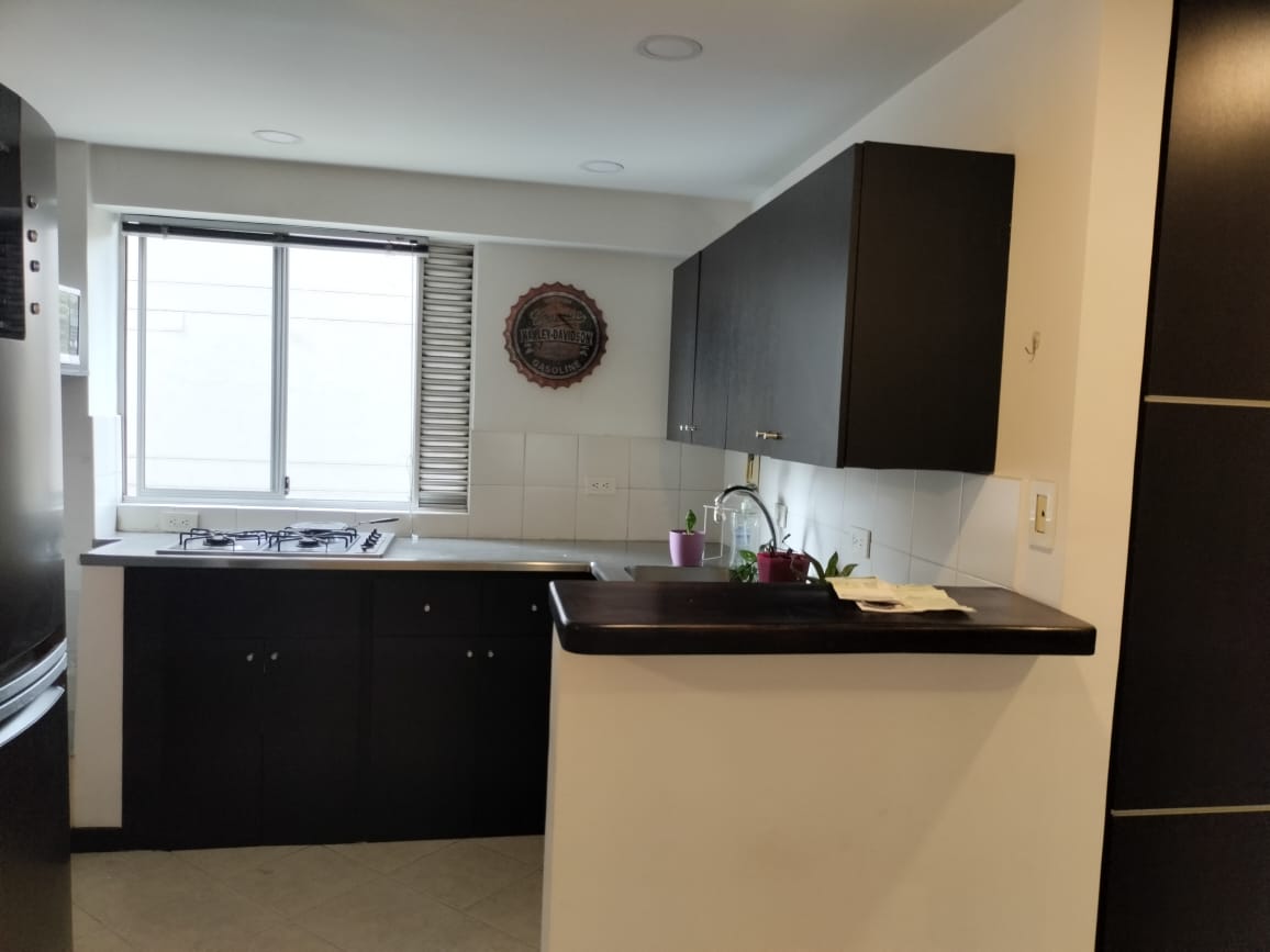 Apartamento en venta en El Poblado, Medellín · foto 5 de 15