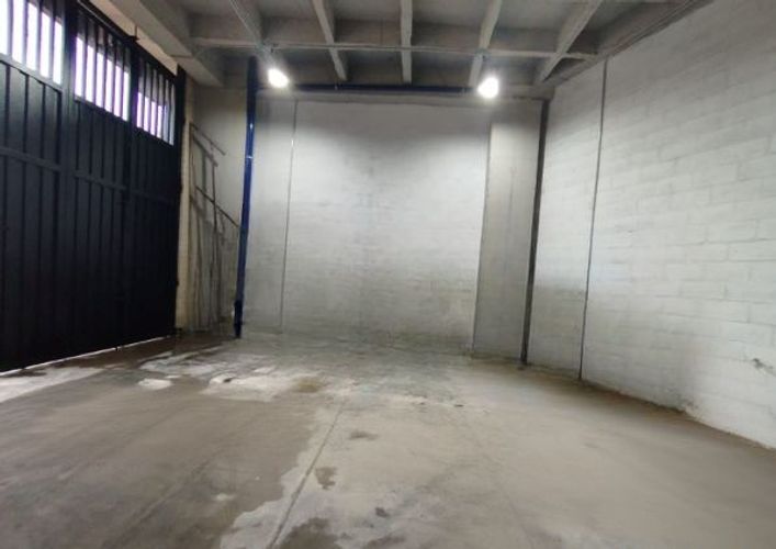 Bodega en arriendo en Trinidad, Medellín, 90 m² · foto 3 de 8