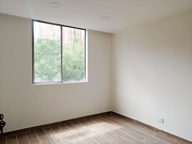 Apartamento de 3 alcobas en arriendo en El Poblado, Medellín, 91 m² · foto 7 de 13