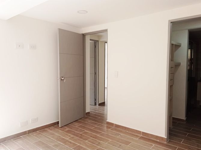 Apartamento de 3 alcobas en arriendo en El Poblado, Medellín, 91 m² · foto 8 de 13