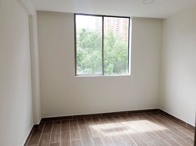Apartamento de 3 alcobas en arriendo en El Poblado, Medellín, 91 m² · foto 9 de 13