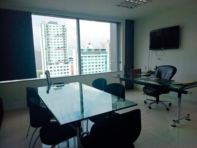 Oficina en arriendo en El Poblado, Medellín, 50 m² · foto 7 de 8