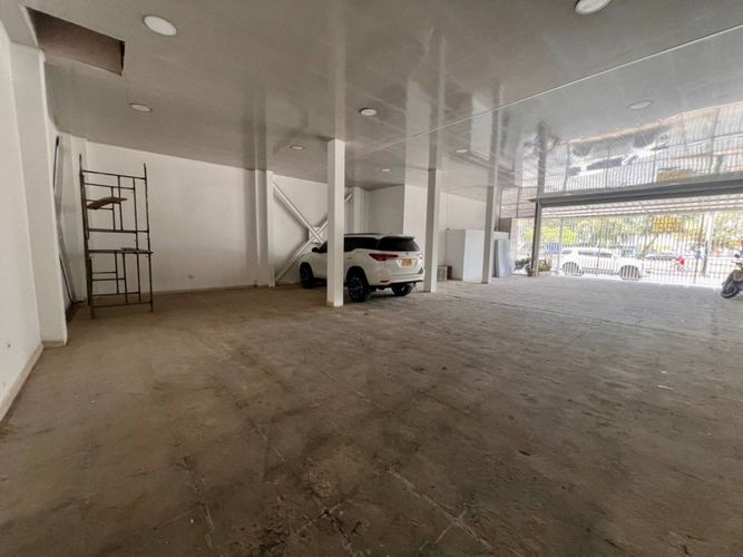 Edificio en venta en Junin, Cali, 1200 m² · foto 4 de 24
