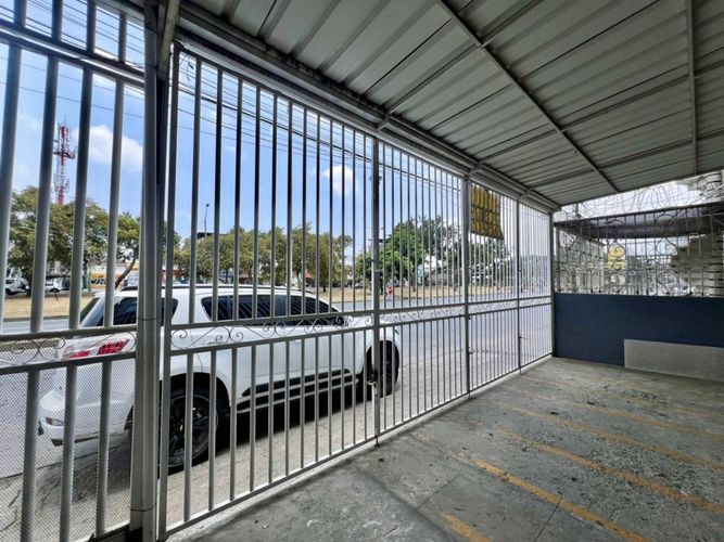 Edificio en venta en Junin, Cali, 1200 m² · foto 6 de 24