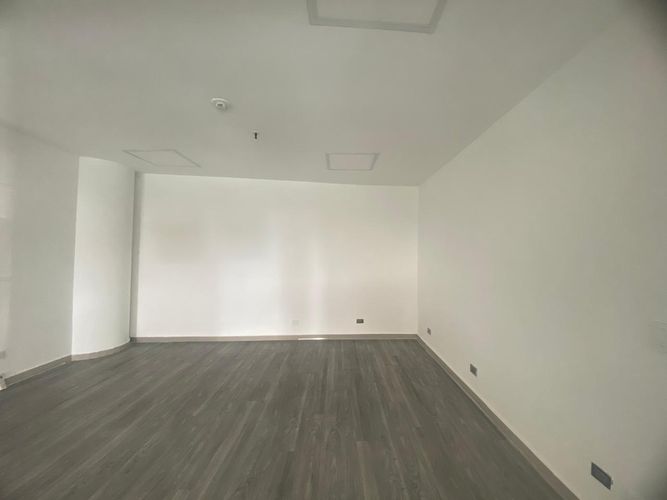 Local en arriendo en Loma Del Chocho, Envigado, 30 m² · foto 2 de 7