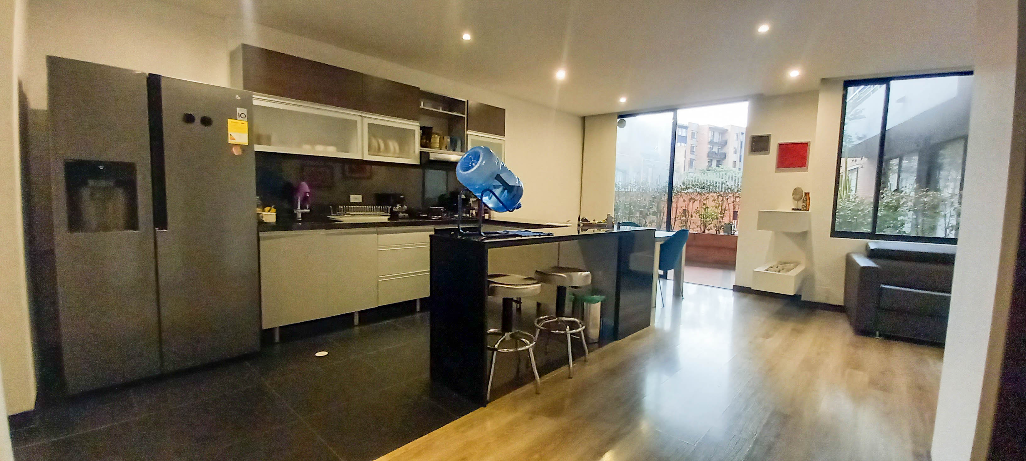 Apartamento en venta en Chapinero Alto, Bogotá · foto 2 de 24